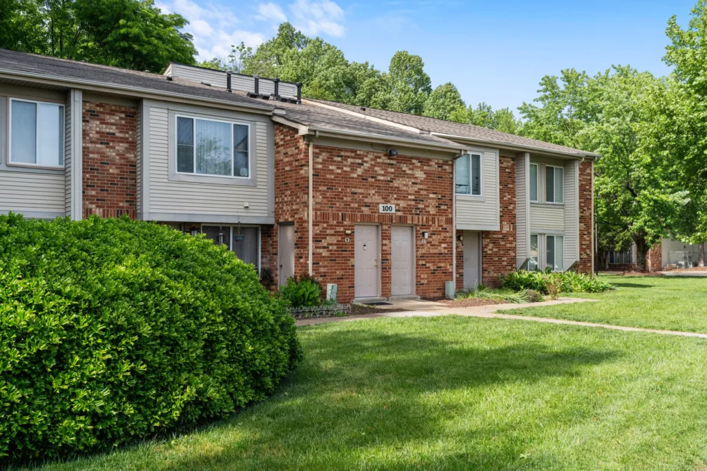 Country Place Apartments Building