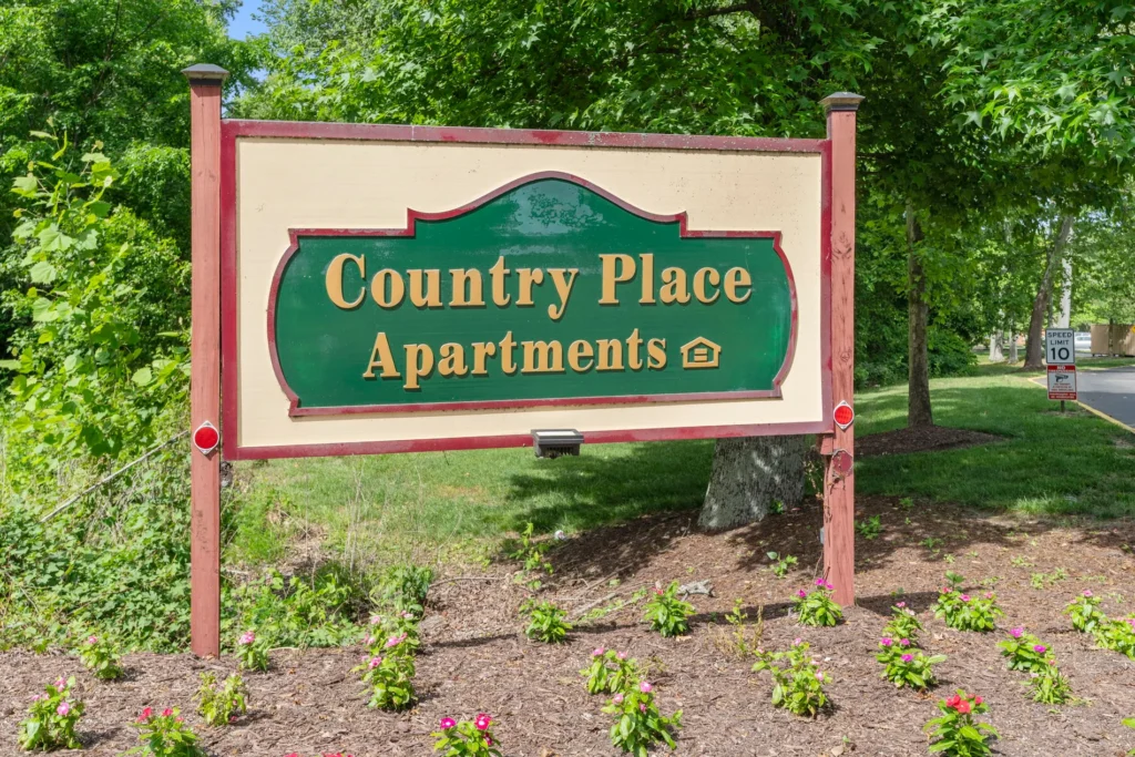 Country Place Apartments sign