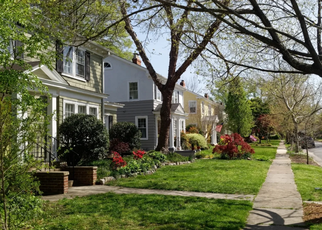 Peele Manor Apartments Neighborhood